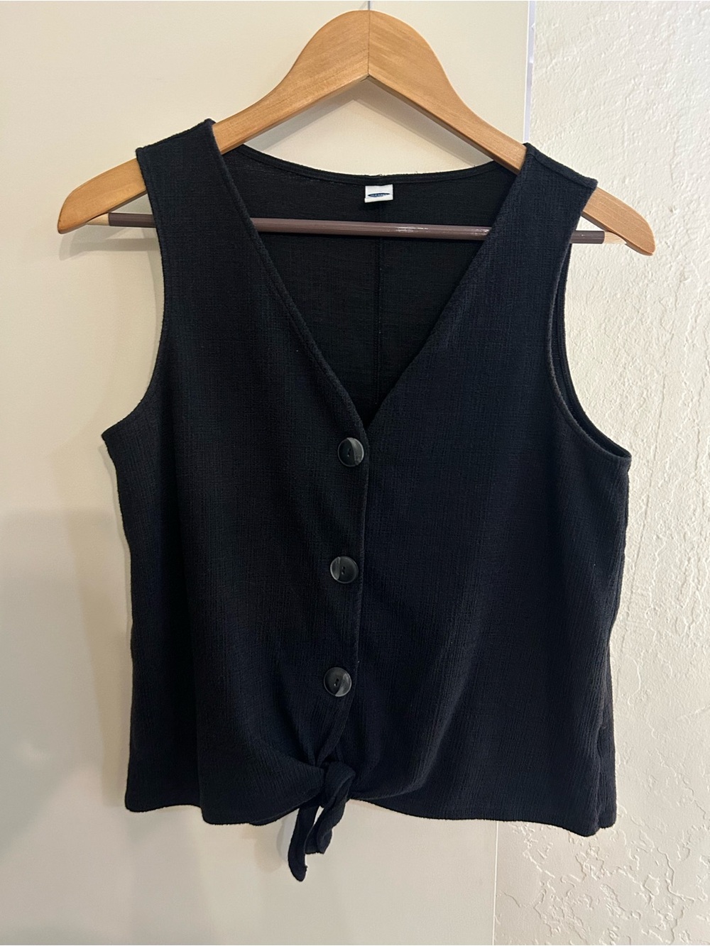 💚5 for $25💚Old Navy Black Button-Front Tie Hem Tank Top